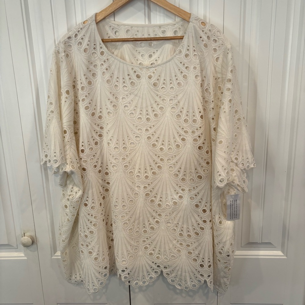 Beautiful By Lawrence Zarian White Eyelet Top And Tank Top Set  Size‎ 5X